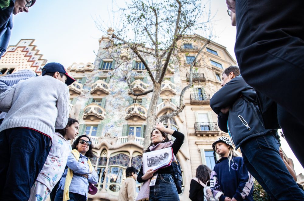 guests at architecture tour (16)