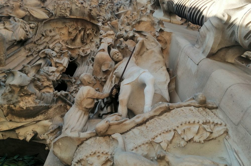 statue of the passion façade sagrada familia