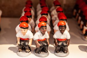 Caganers statues3