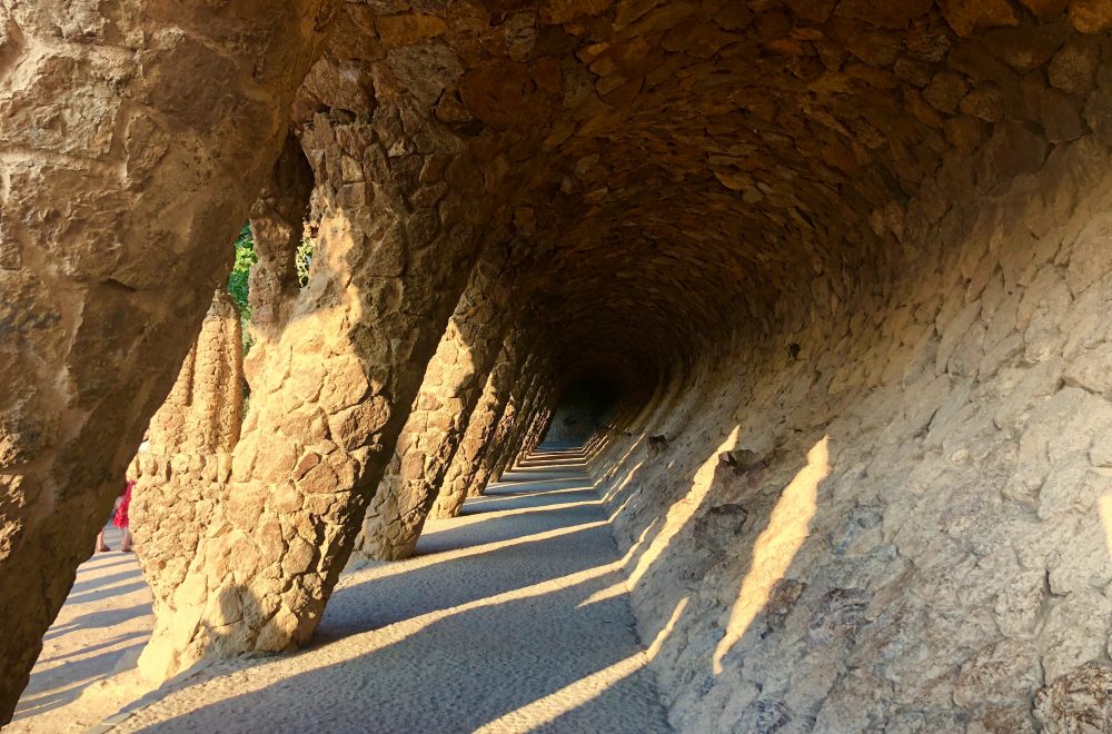 porch of the laundry park guell