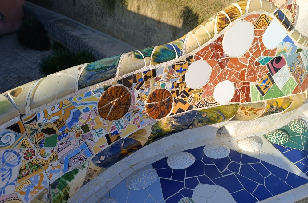trencadis in park guell (2)