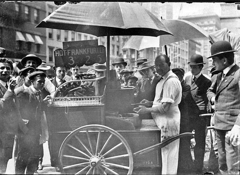 hot dog cart