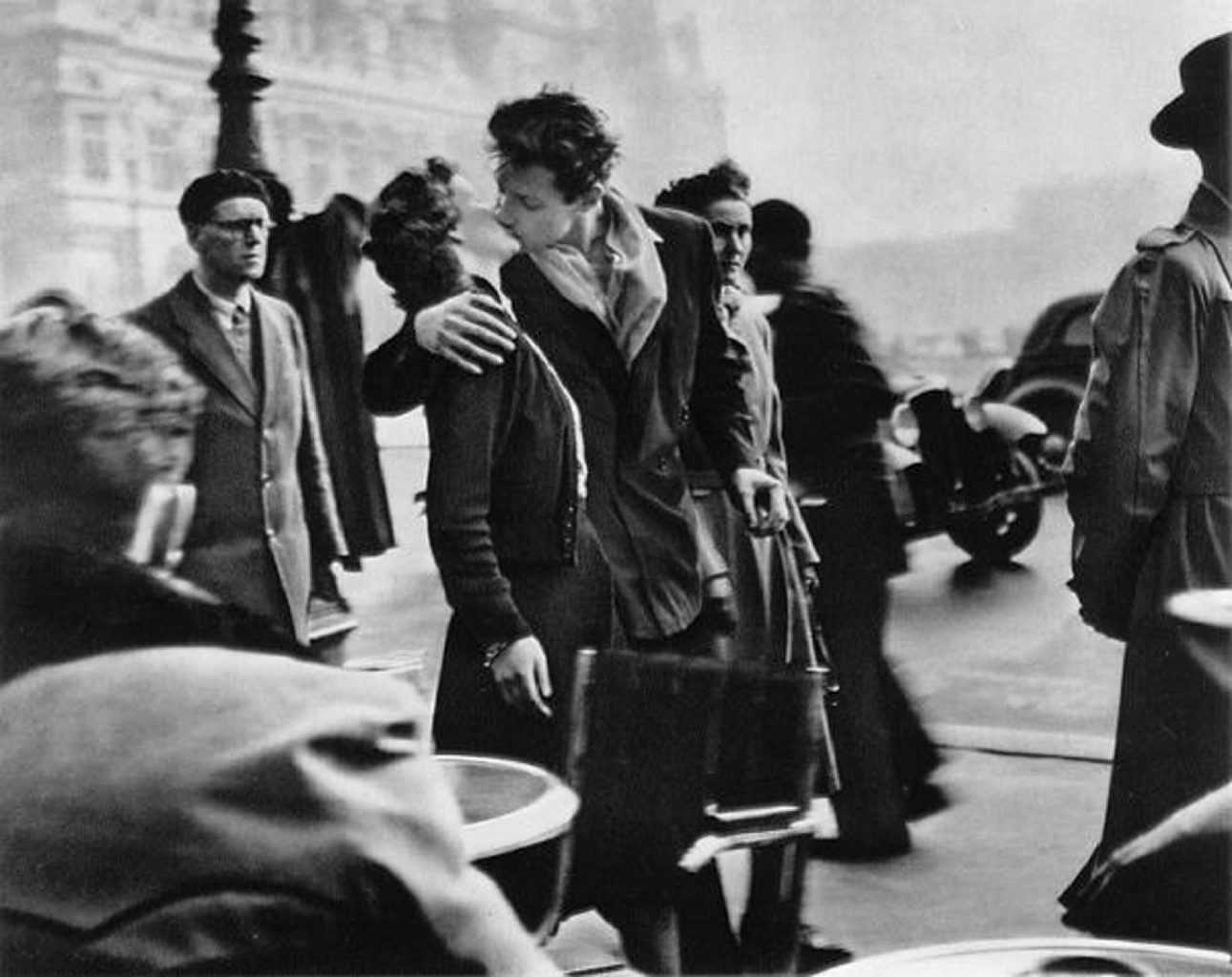 10 Tips for French Kissing Like a Pro