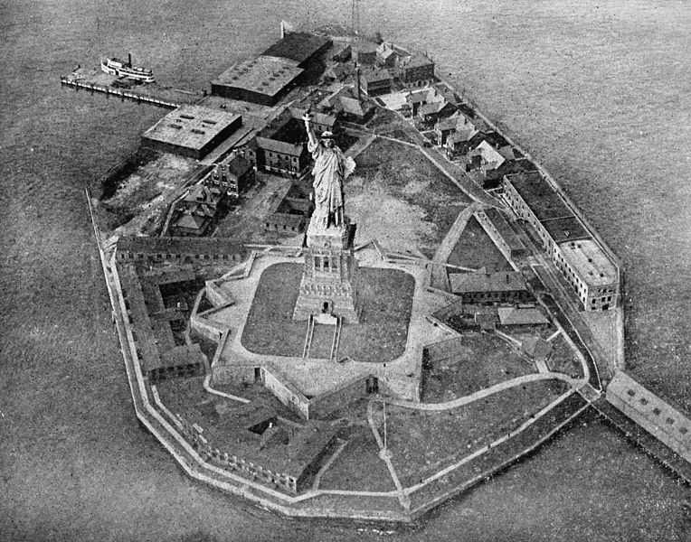 764px-Collier’s_1921_New_York_(city)_-_Statue_of_Liberty