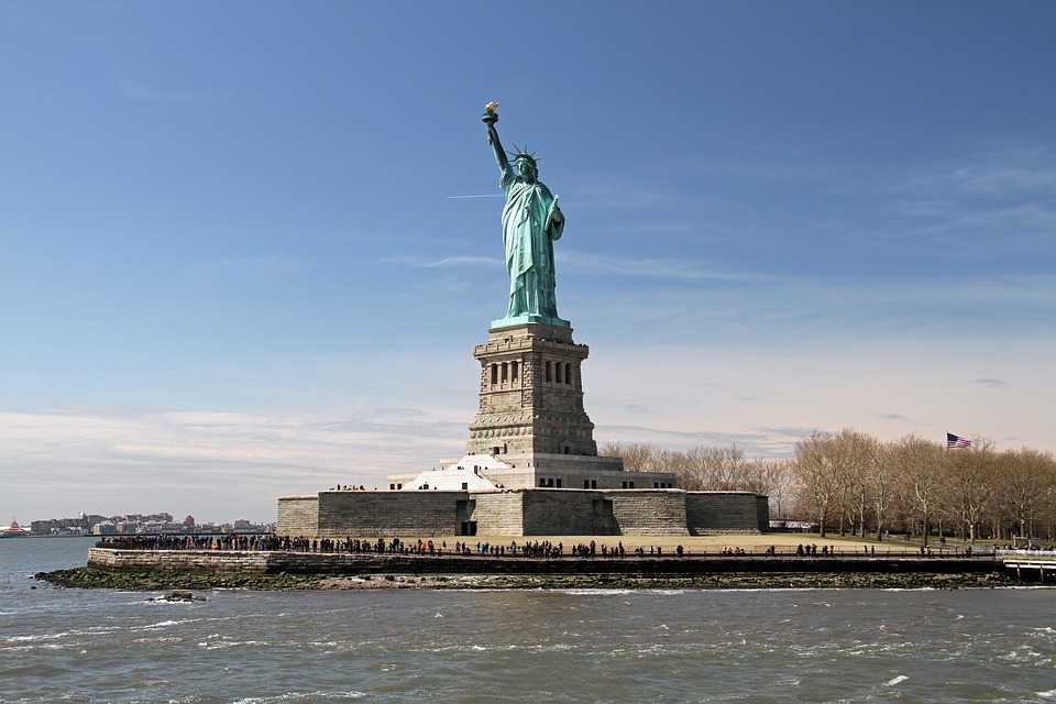 Statue with sky and river