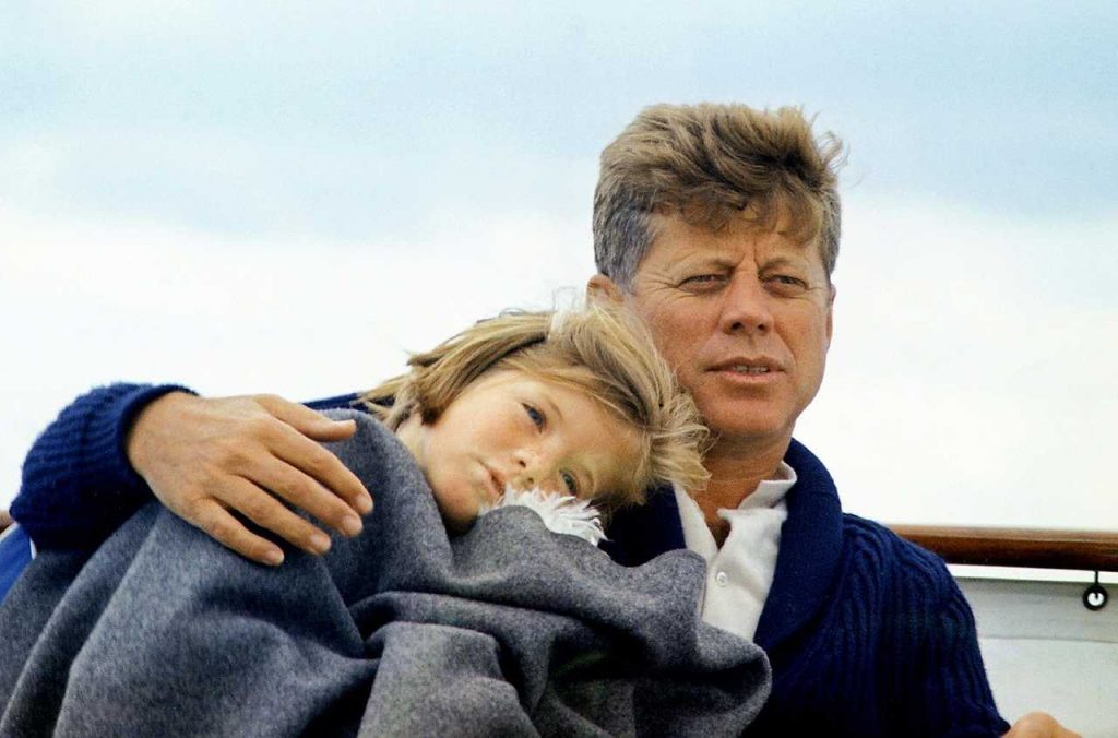 JFK și fiica Caroline Kennedy