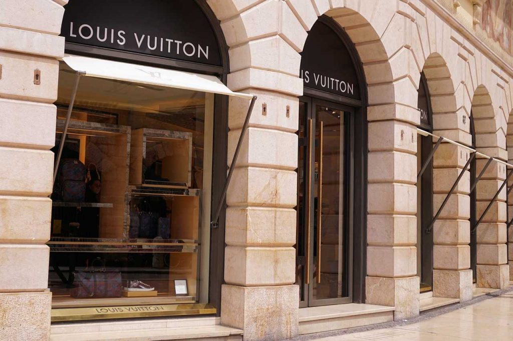 Louis Vuitton Shopping in LA