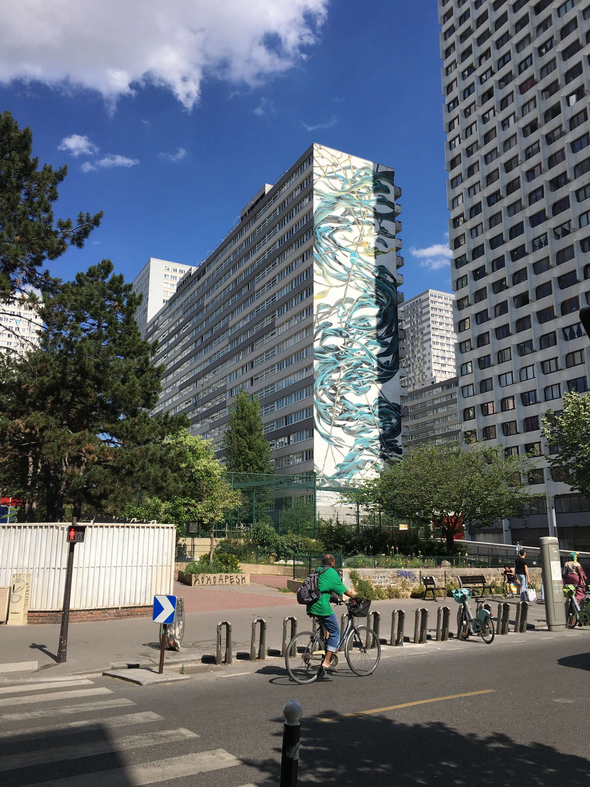 The Giant Murals in Paris
