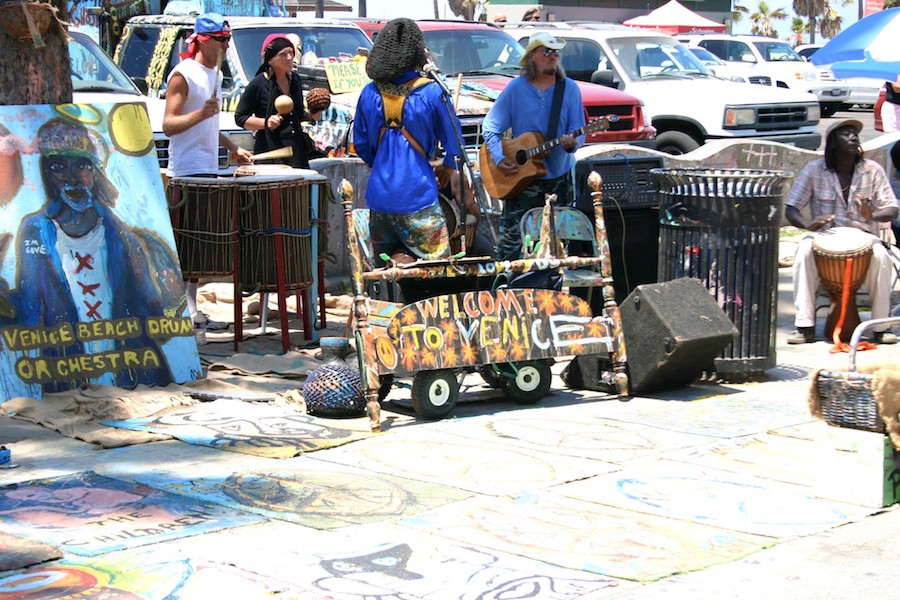 venice boardwalk in venice beach