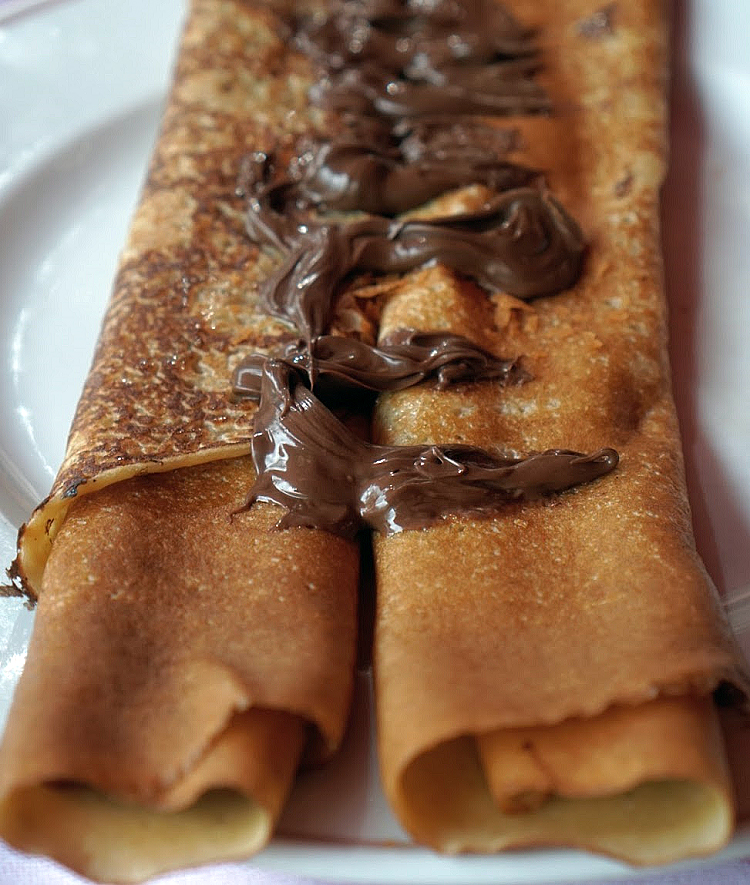 nutella crêpe on a plate in Paris