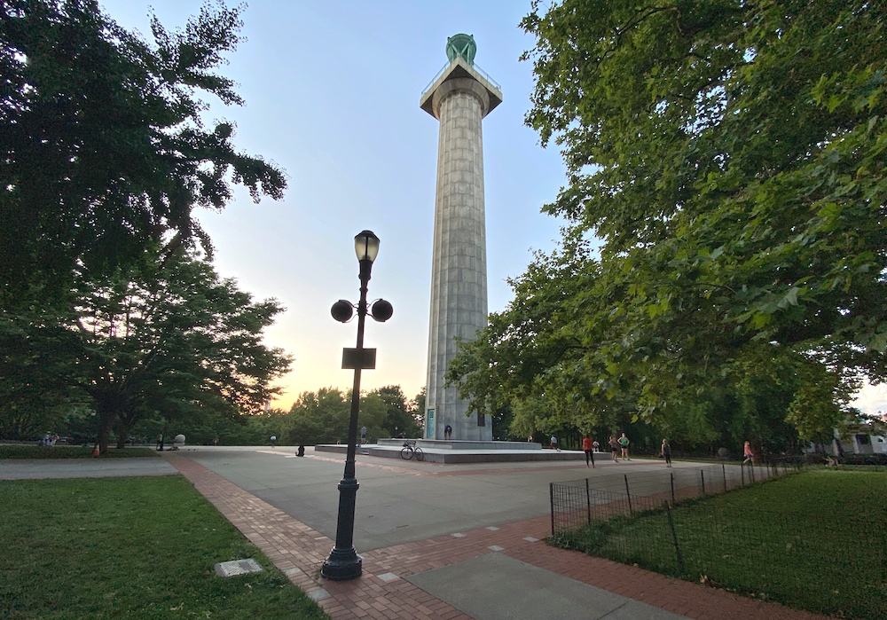Prison Ship Martyrs' Monument in Brooklyn NYC