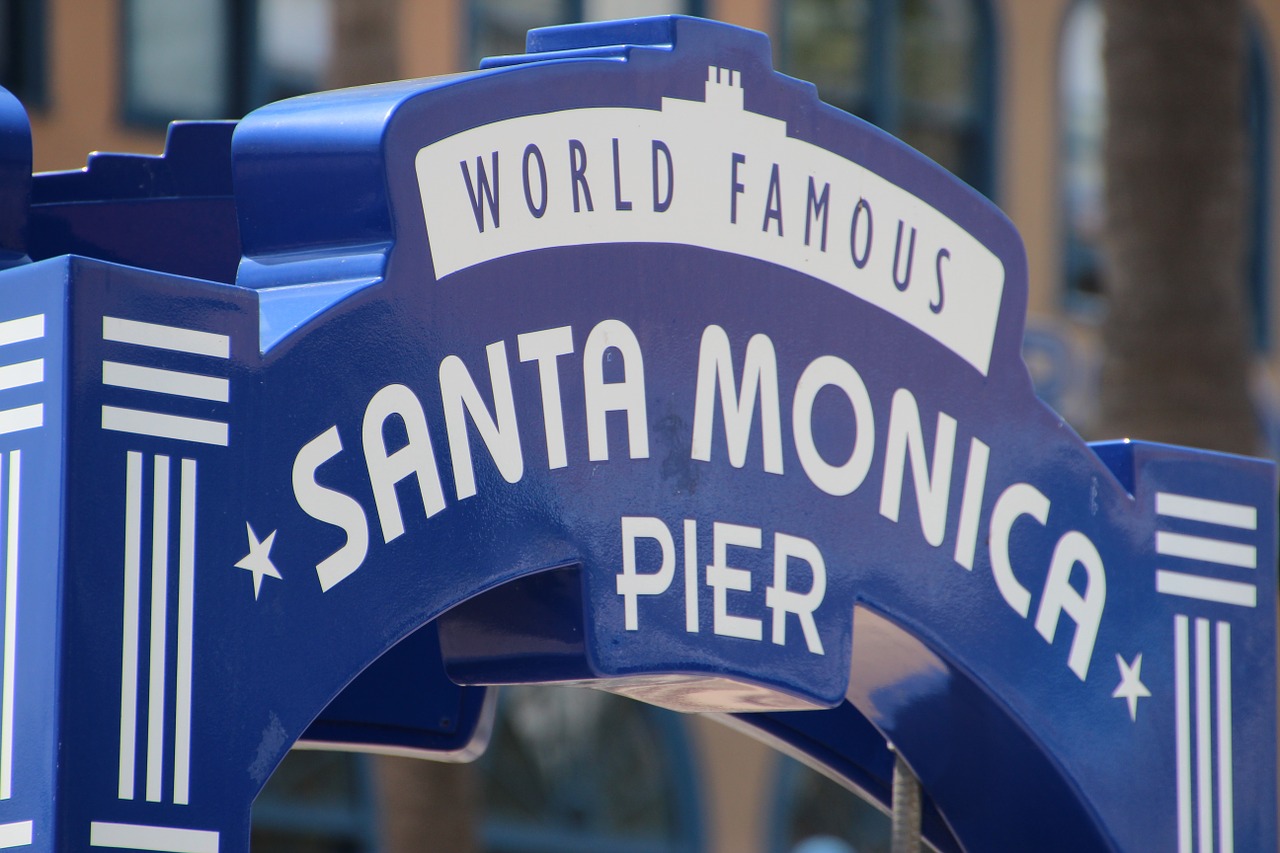World-famous Santa Monica pier sign