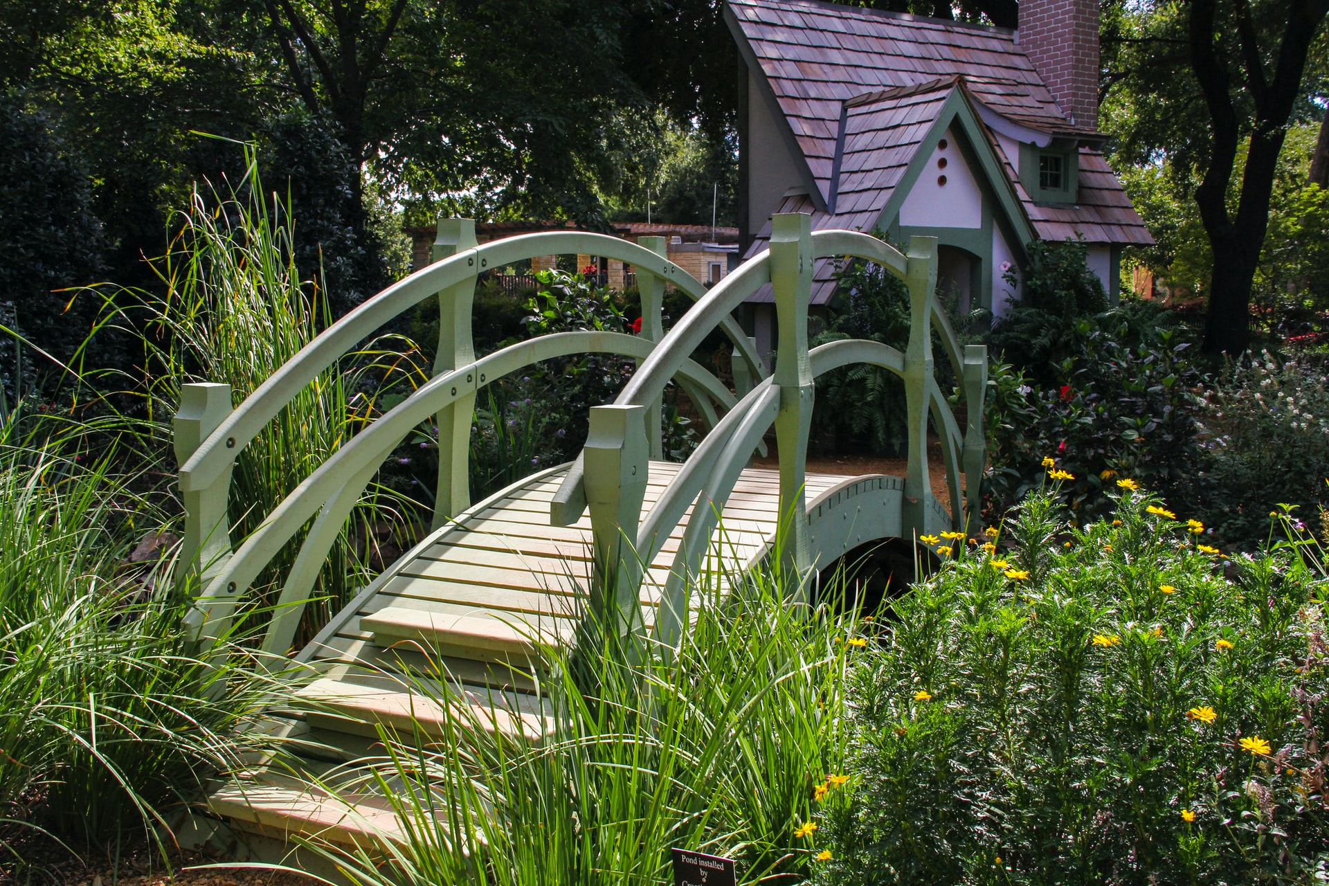 Dallas Blooms bridge