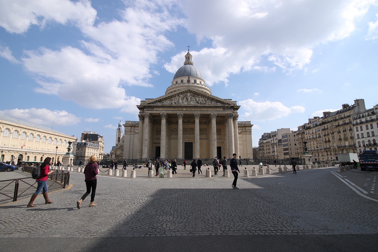 Place du Pantheon