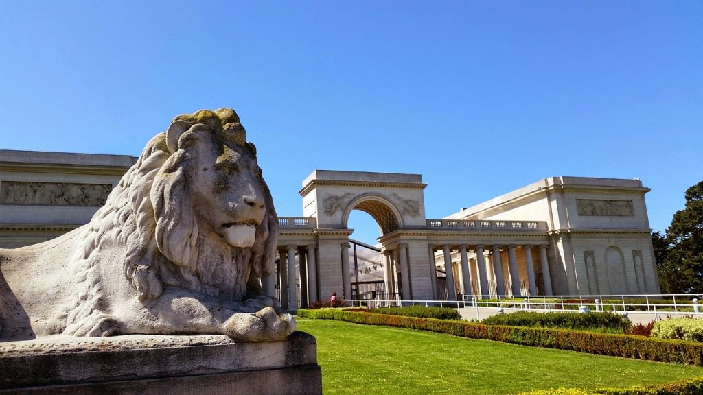 Legion of Honor exterior with lion statue in SF