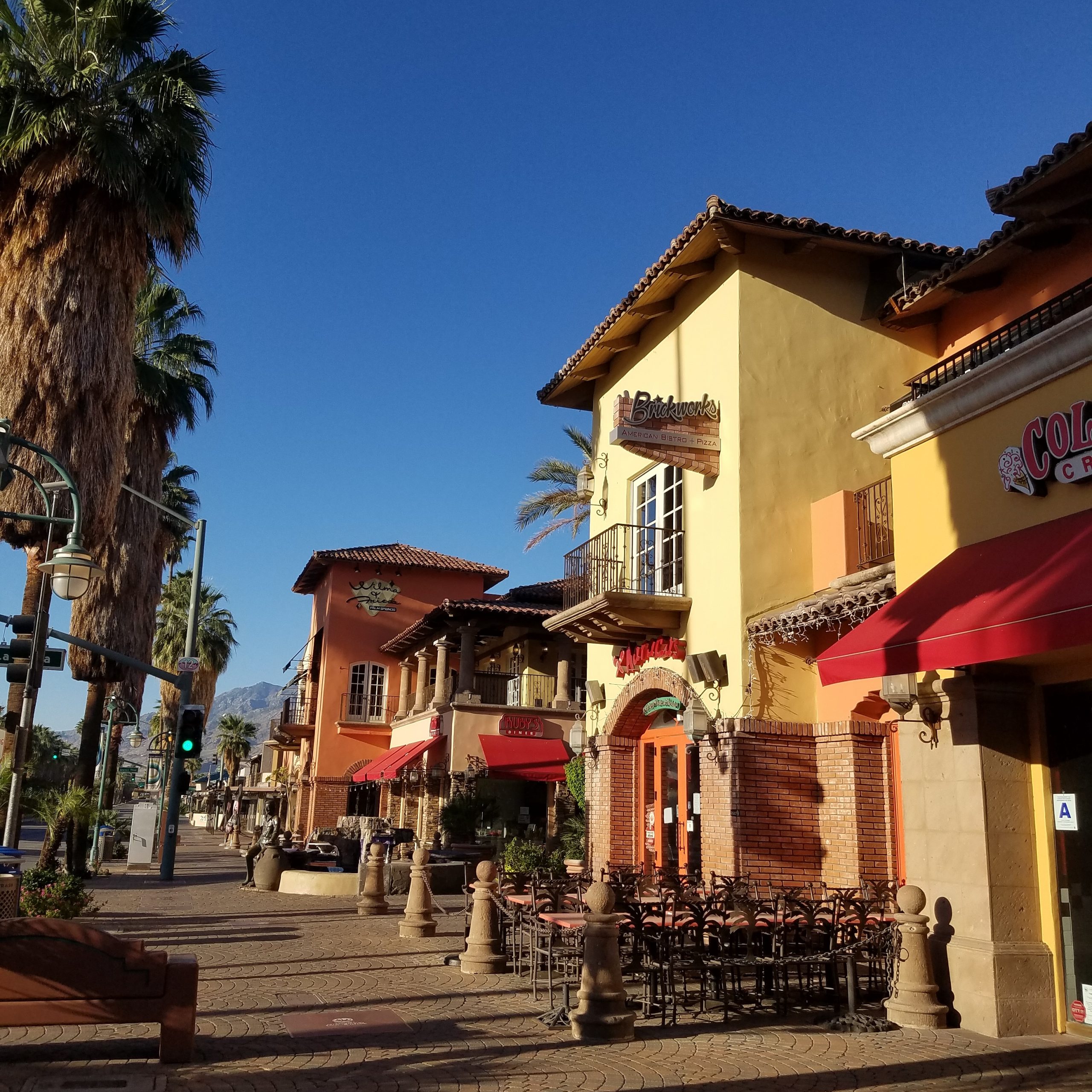 Shopping in downtown Palm Springs California