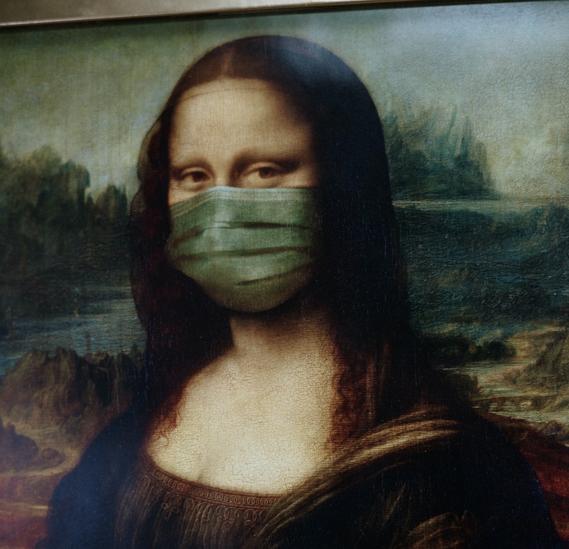 Mona Lisa with COVID mask