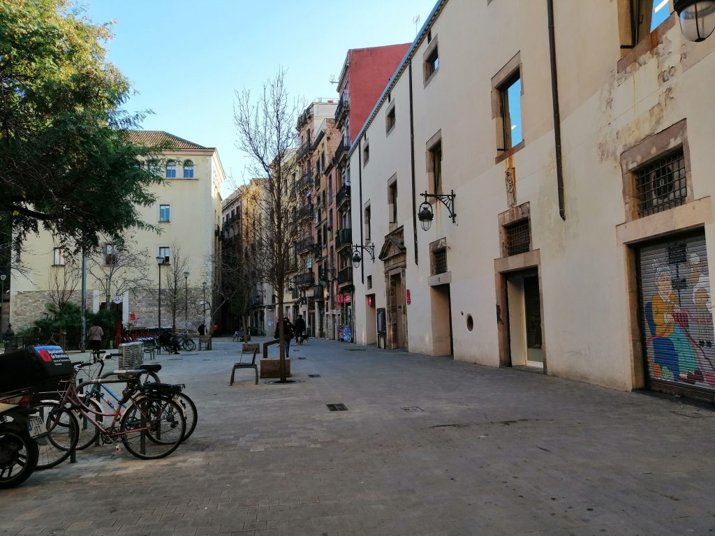 Orphan's hole in Raval