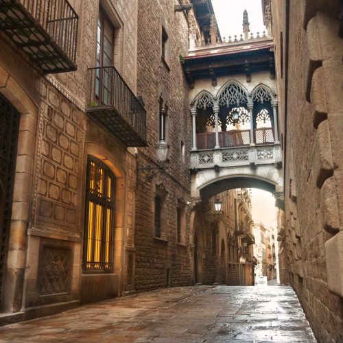 Barcelona walking tour in Gothic Quarter