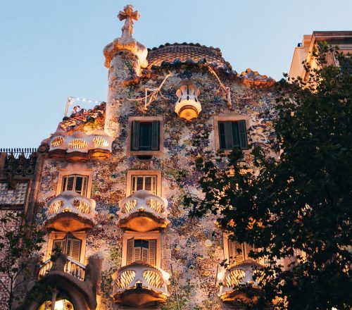 Barcelona Architecture Walking Tour With Casa Batlló Upgrade