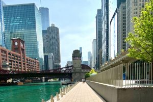 Walking the Chicago Riverwalk