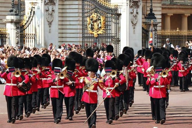 Royal London Walking Tour – Parade