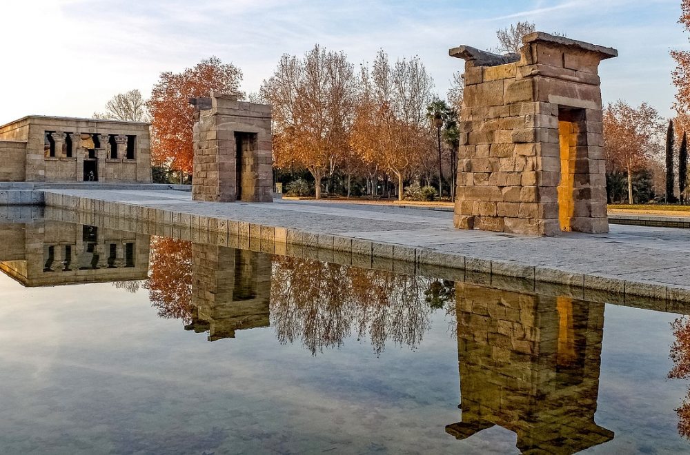 Temple of Debod on Madrid highlights tour