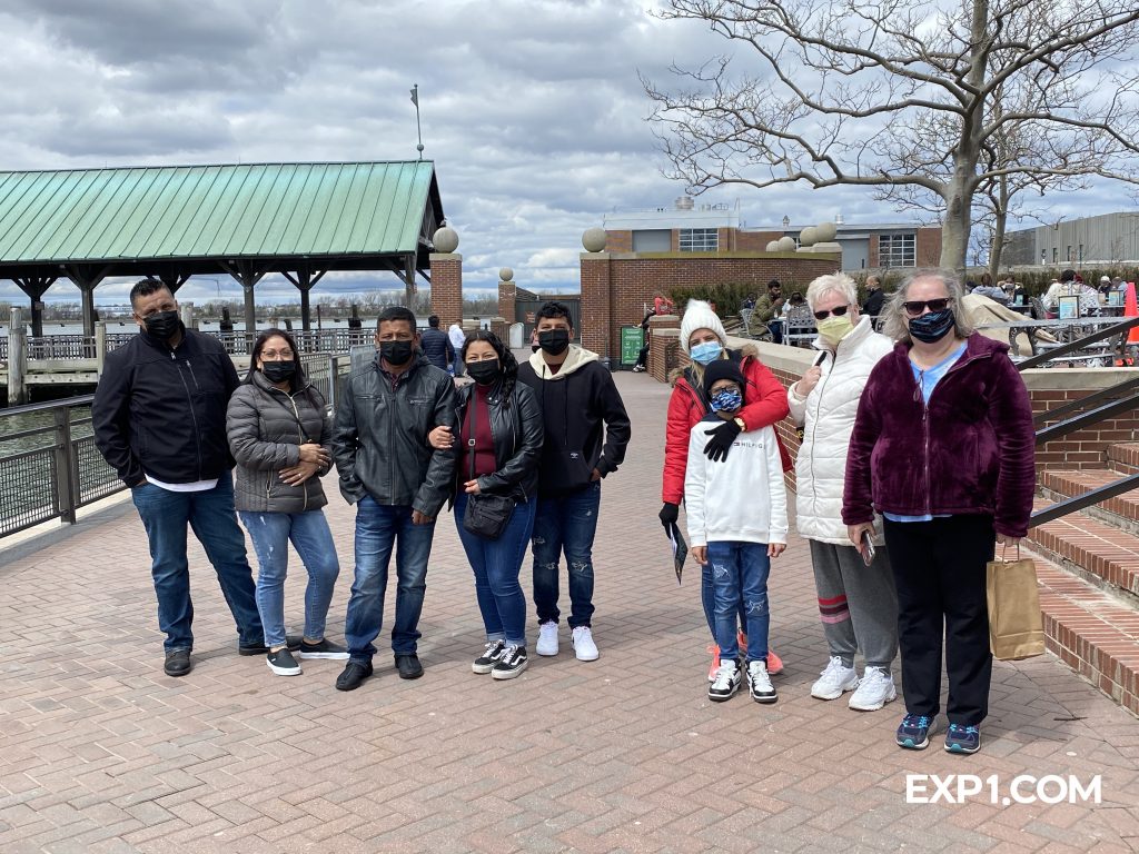 Group photo Statue of Liberty and Ellis Island Tour on 17 April 2021 with Nicola