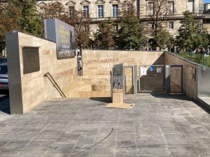 Crypt Archeologique stairs