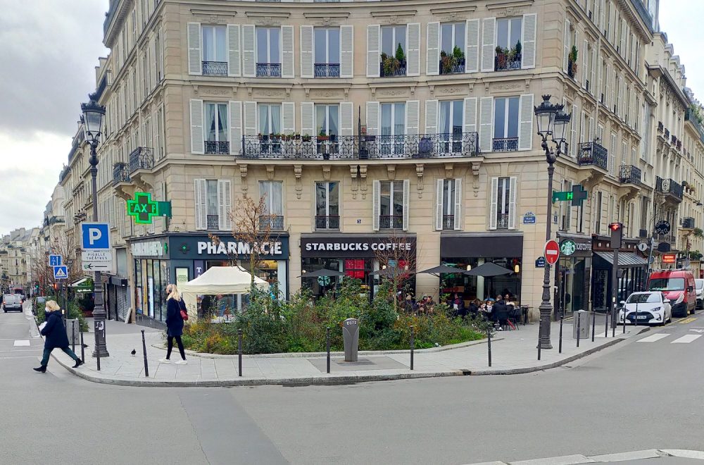 Montmatre walking tour meeting point