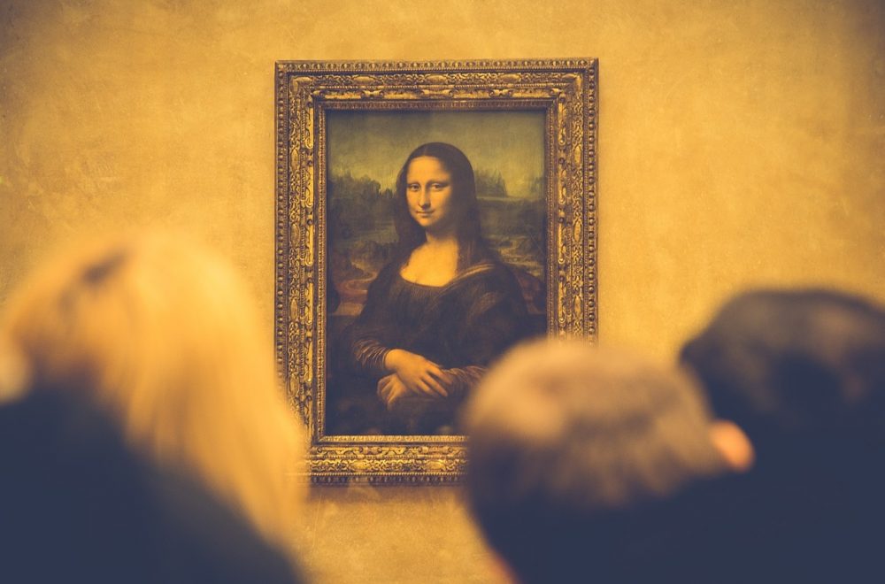 mona lisa at the louvre