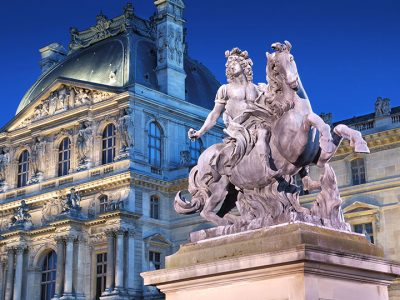 louis xiv monument outside the Louvre