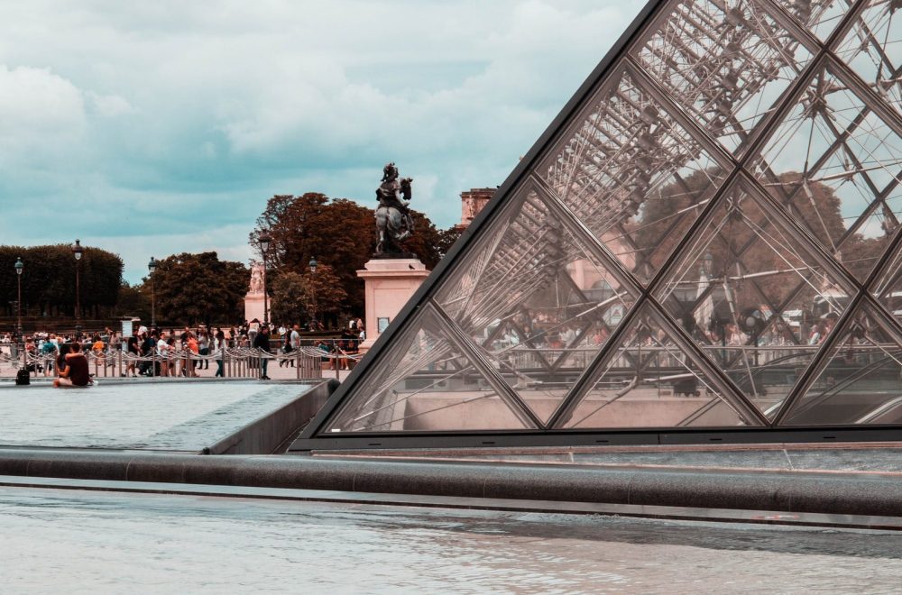 Louvre horseback statue