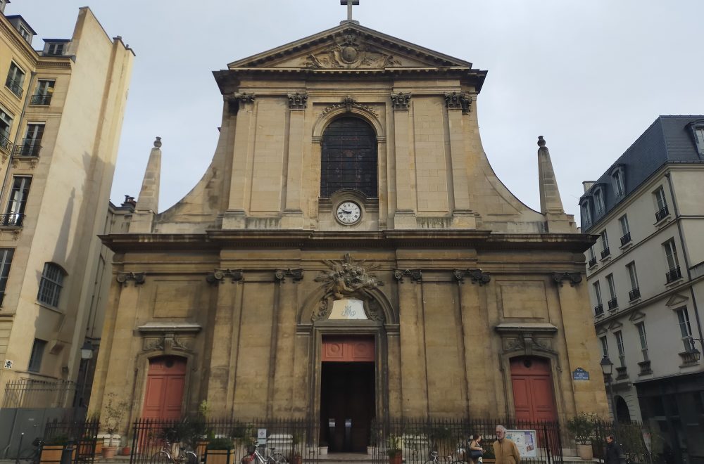 Basilica of Notre-Dame des Victoires meeting point for Paris Covered Passages Tour