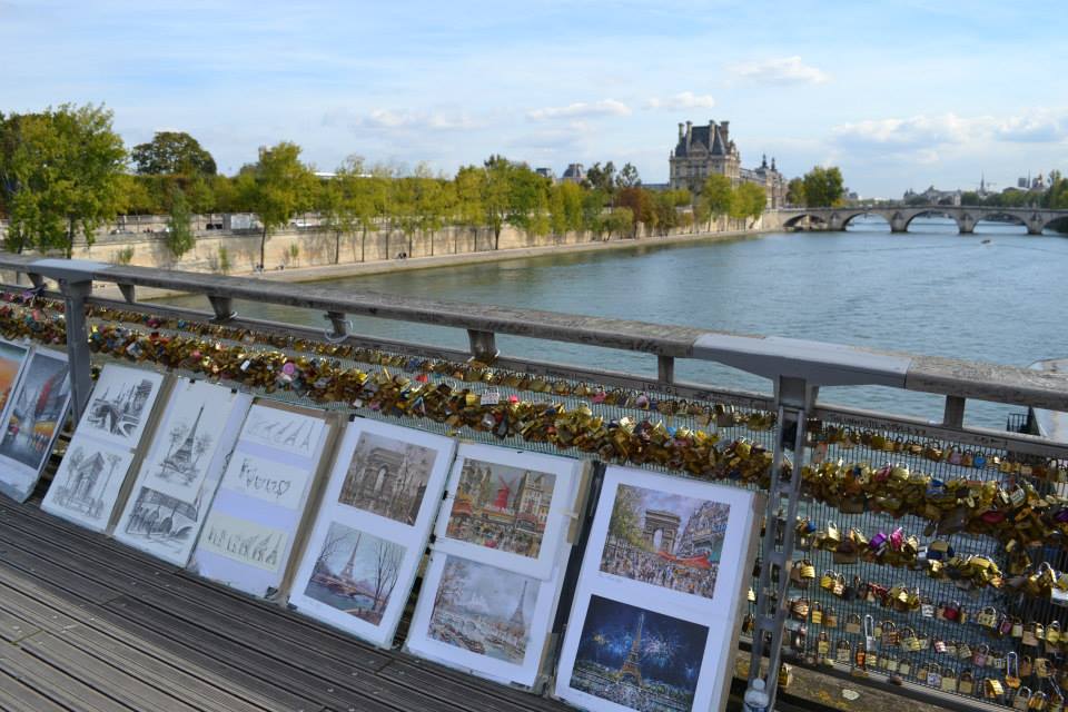 Passarelle Léopold Sédar Senghor locks