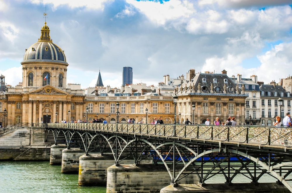 Pont des arts in Paris