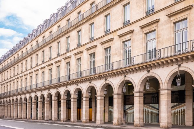 Rue de Rivoli arches