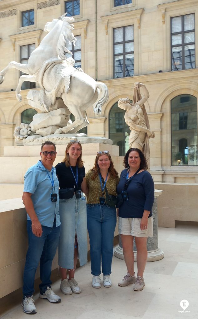 Group photo Ultimate Louvre on Jul 3, 2023 with Lea