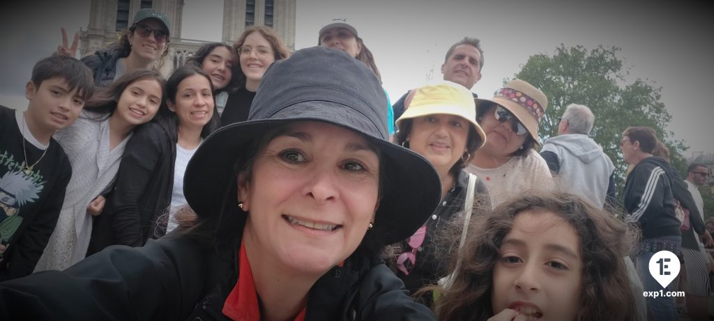 Group photo Notre Dame Outdoor Walking Tour With Crypt on Aug 1, 2023 with Adriana