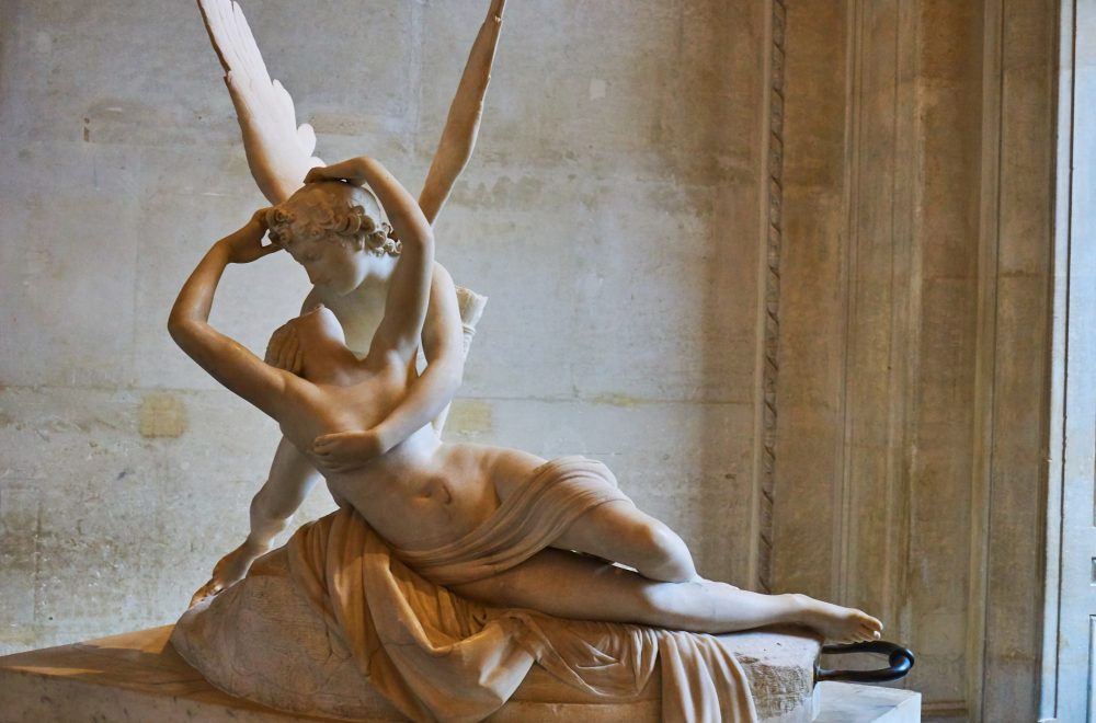 paris_louvre-psyche-revived-by-cupid_s-kiss (1)