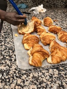 Piping filling in croissants