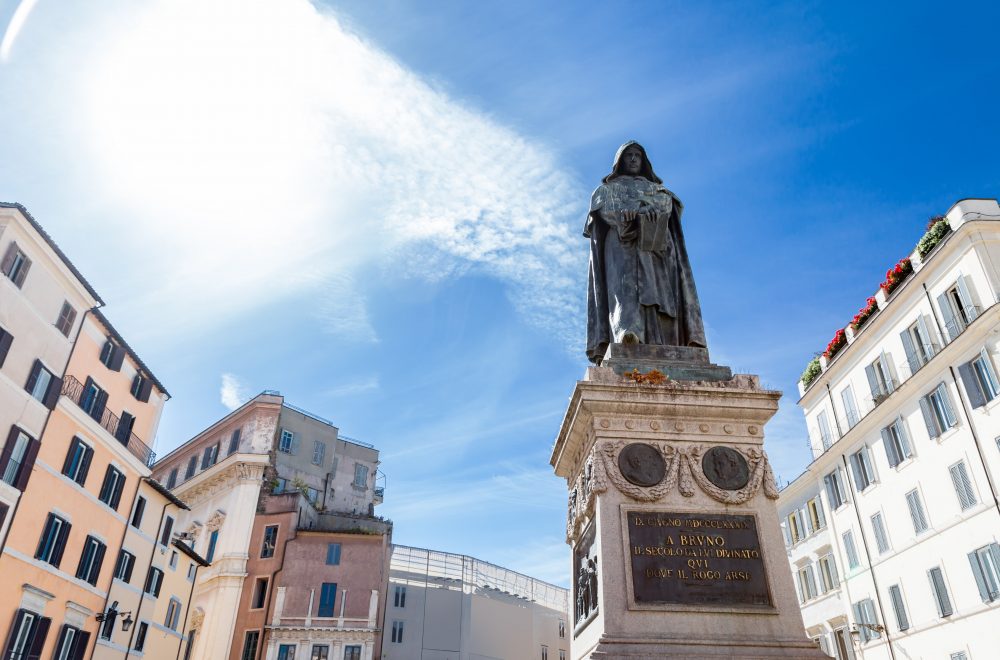 Giordano Brvno statue in Campo de' Fiori in Rome