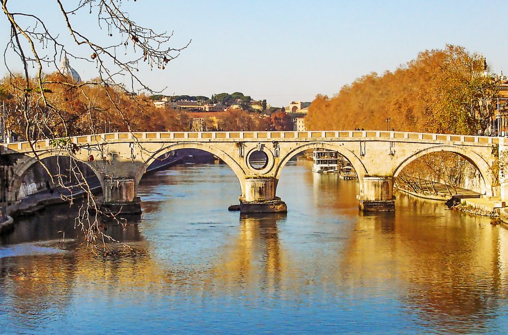 Ponte Sisto bridge in Rome