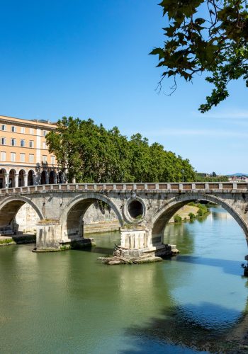 Ponte Sisto crossing the Tiber River