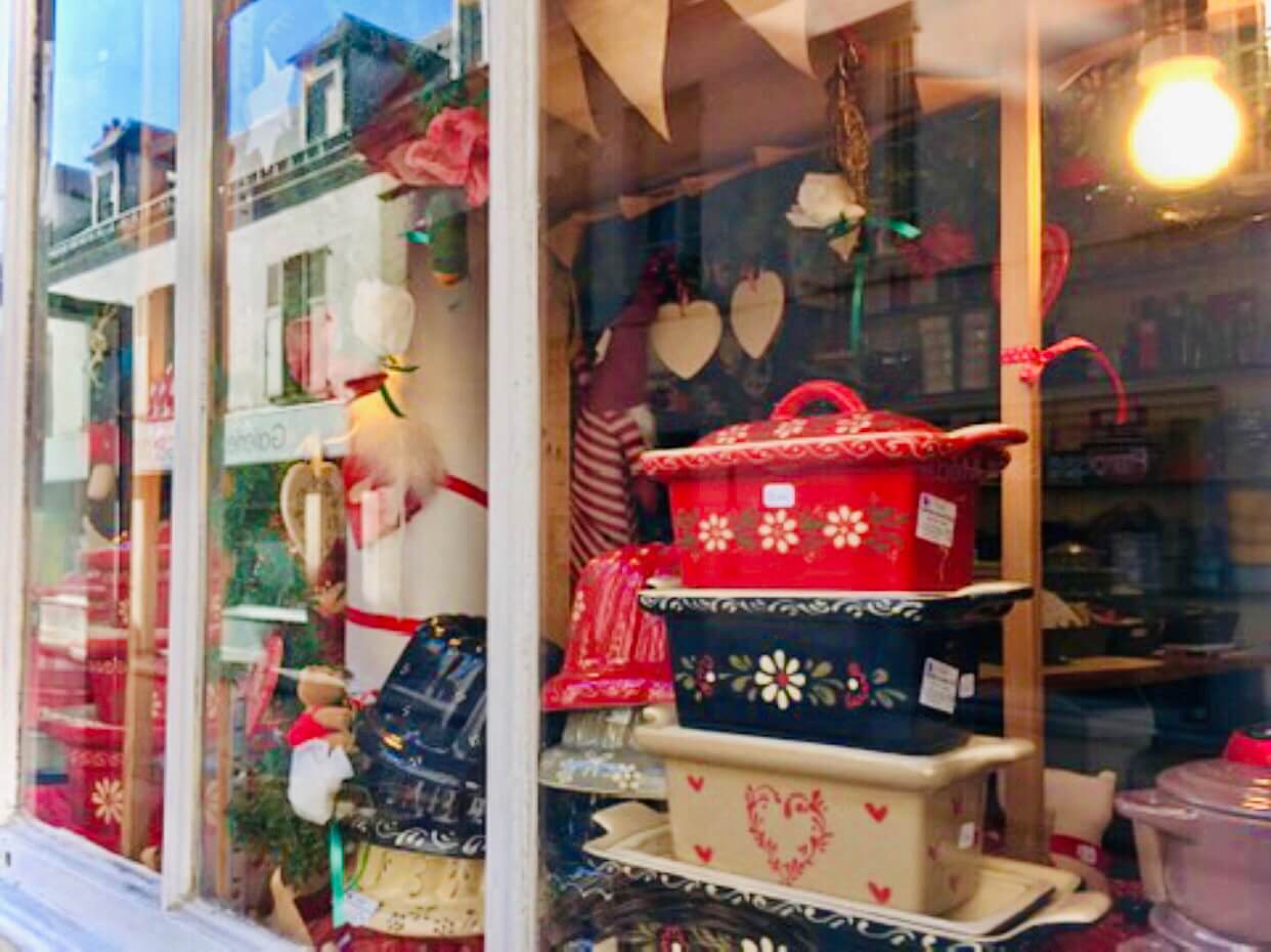 Shopping At The Quincaillerie, A French Hardware Store – Experiencefirst