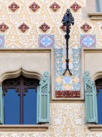 Facade of Casa Amatller on Barcelona architecture walking tour