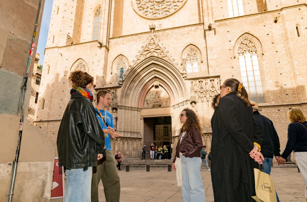 Tour guide and guests outside in Barcelona during Markets tour