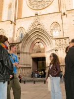 Tour guide and guests outside in Barcelona during Markets tour