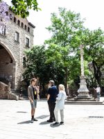 Guests of Raval tour at the Santa Creu Hospital