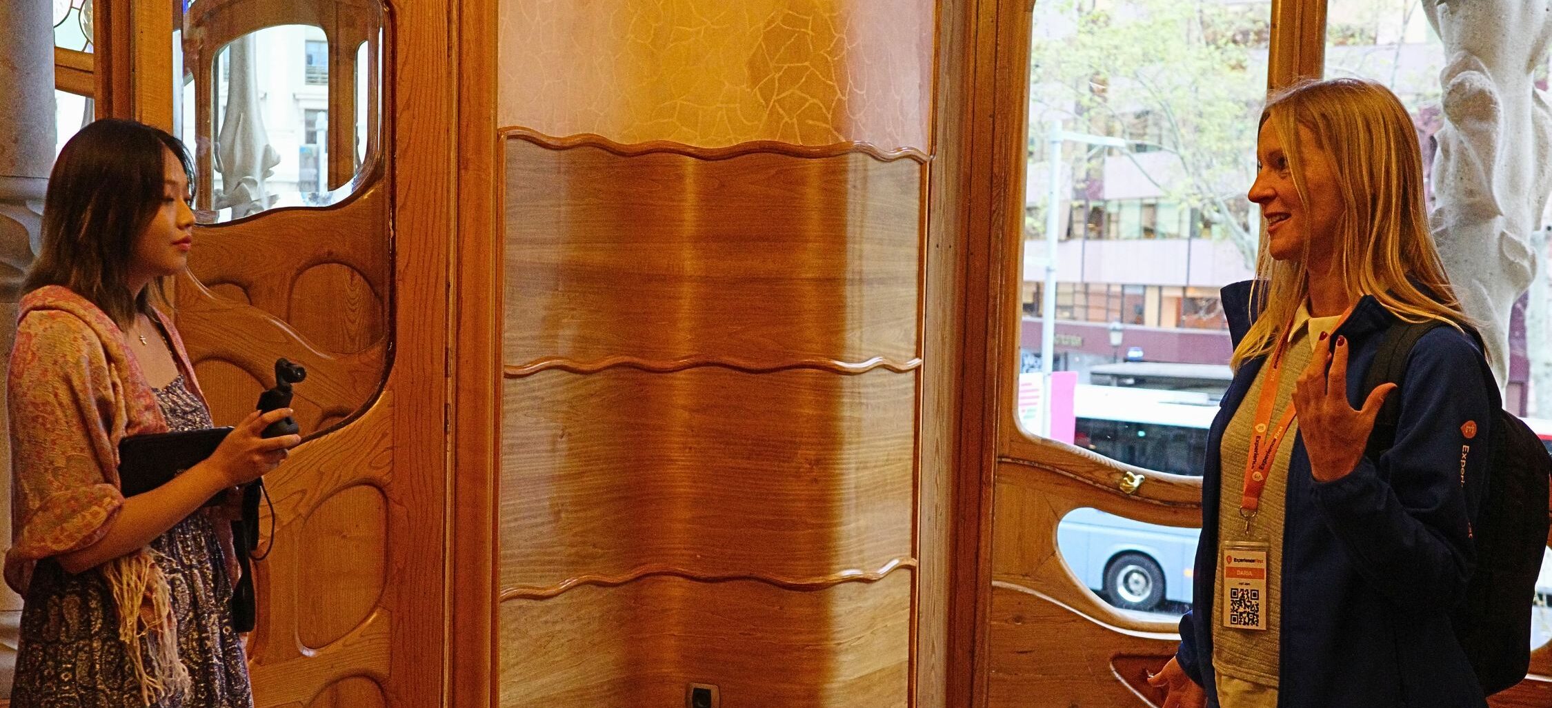 Guest and guide inside Casa Batllo during Insider Tour